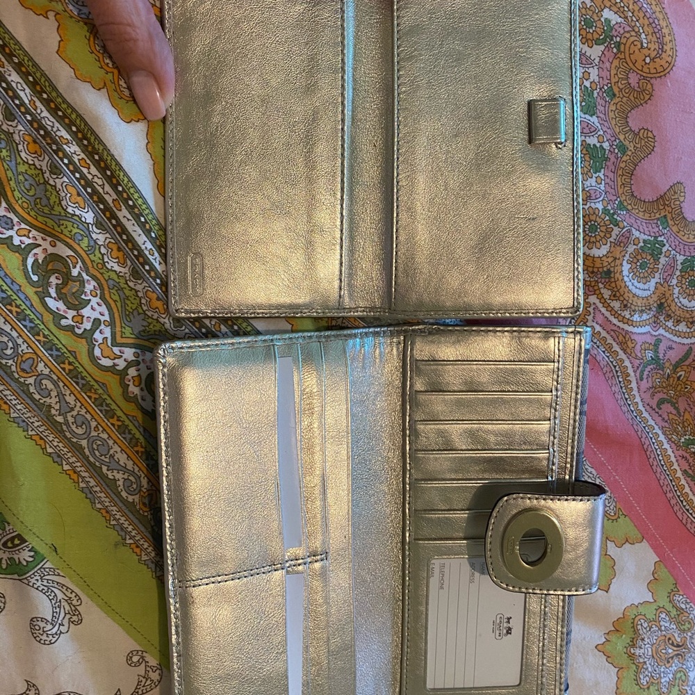 Coach Wallet - Picture 3 of 6